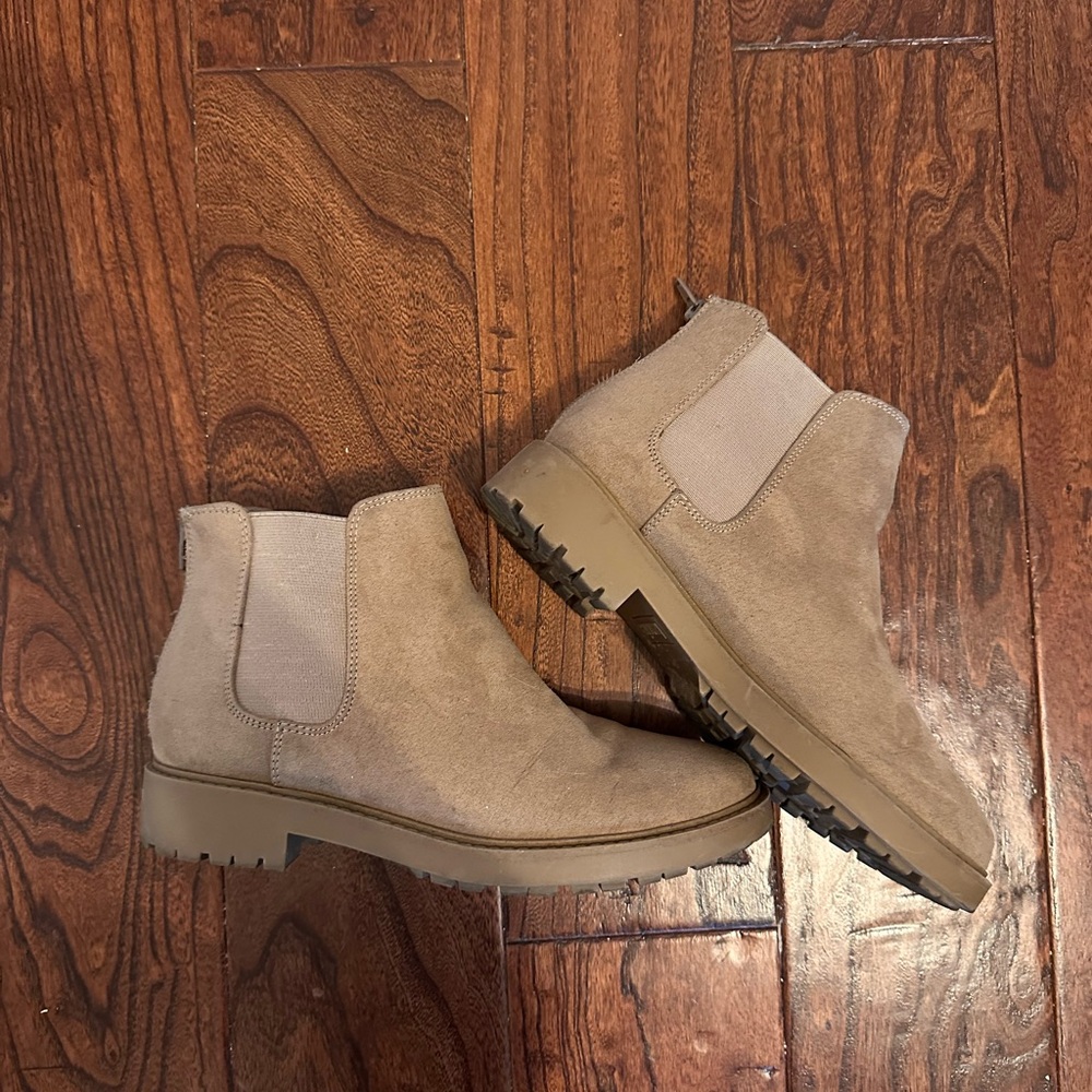 Kensie Light Brown Suede Ankle Boots